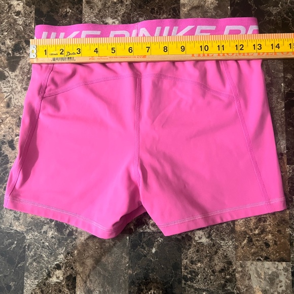 Nike Pro performance 3” Dri-FIT Bright Pink Short size MEDIUM NWOT - Picture 9 of 12